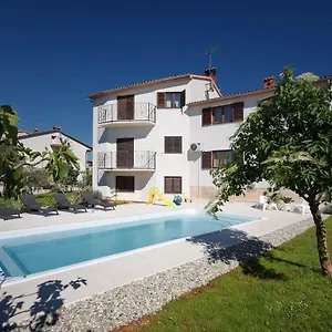https://apartment-falu.in-istria.net
